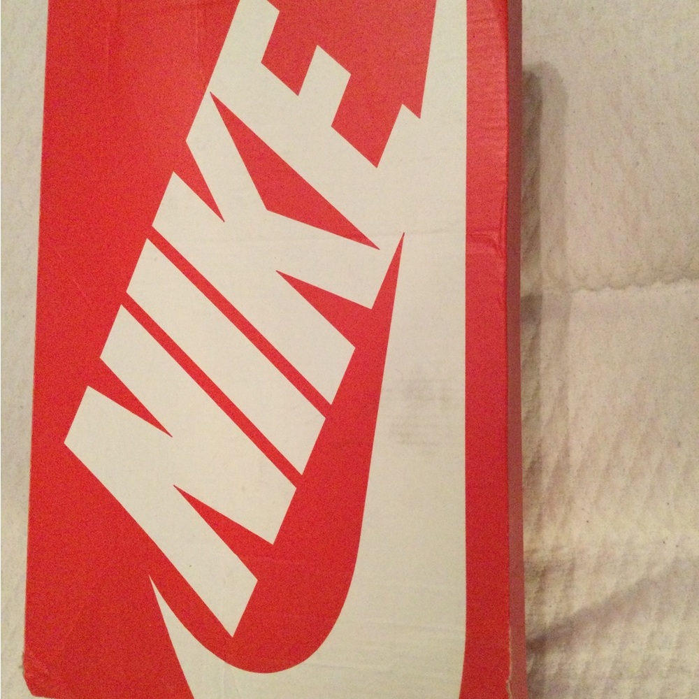 Nike Women’s Tanjun Sneakers